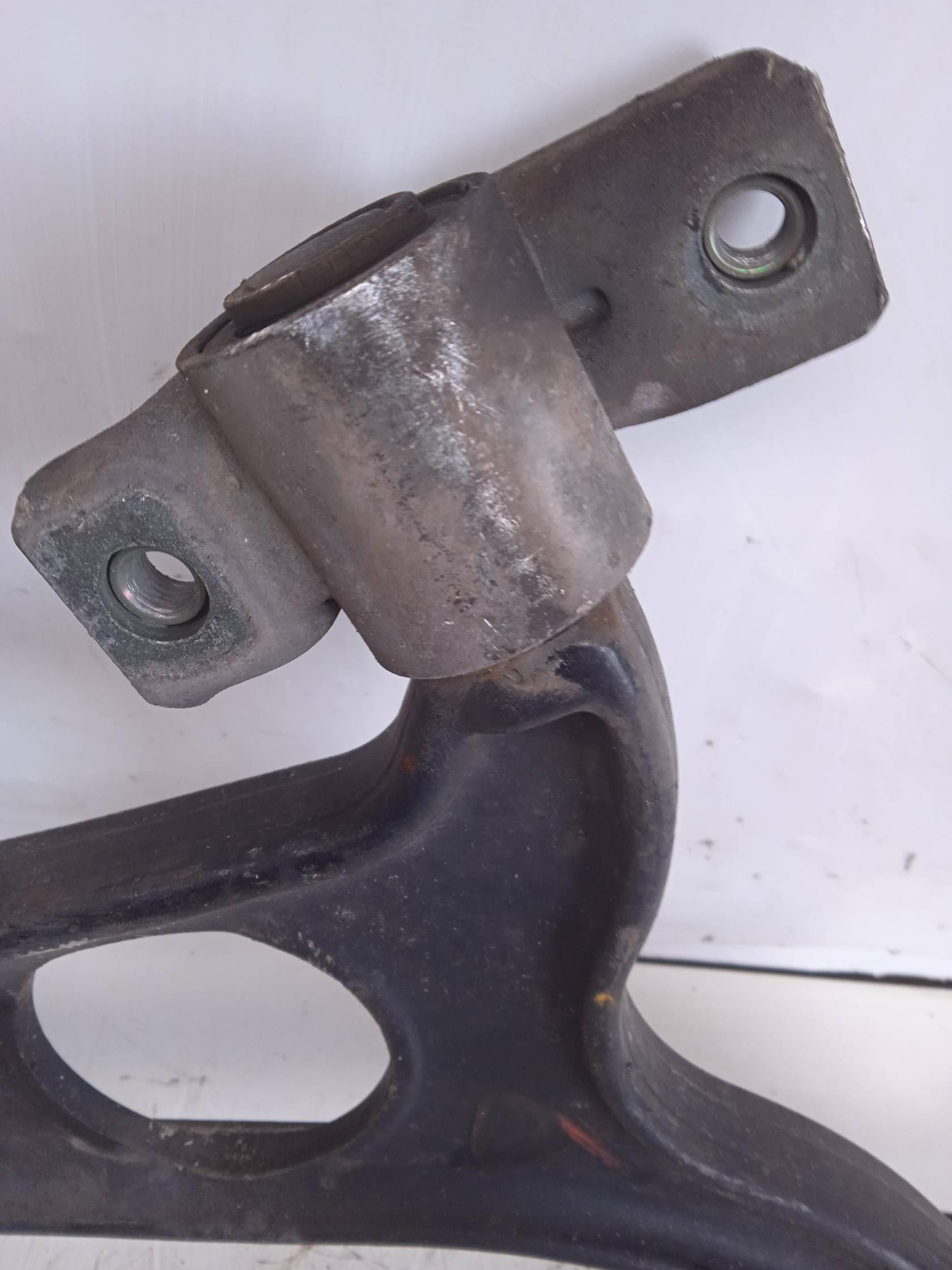 Braccio oscillante inf. sosp. ant. dx.